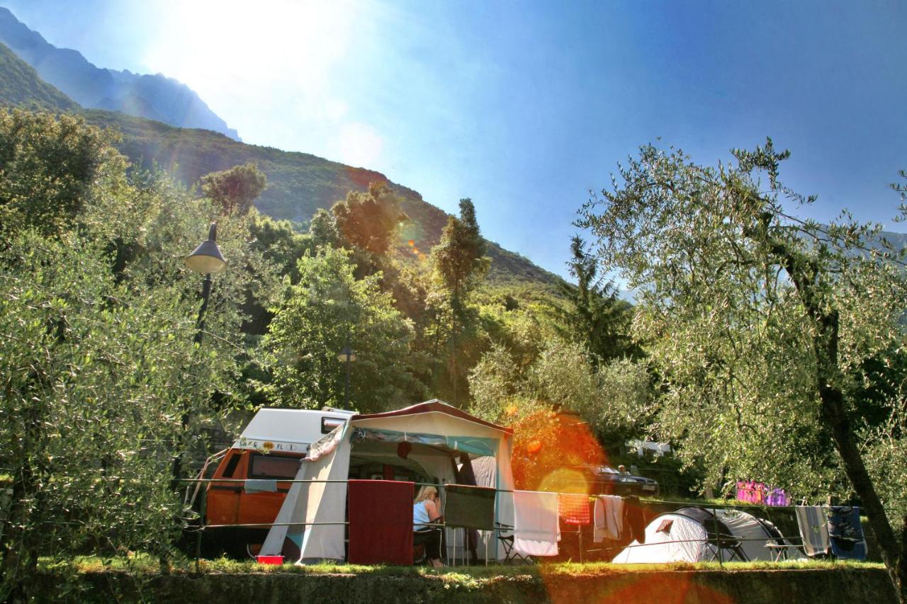Camping Alpino - Nature Village Malcesine Eksteriør billede