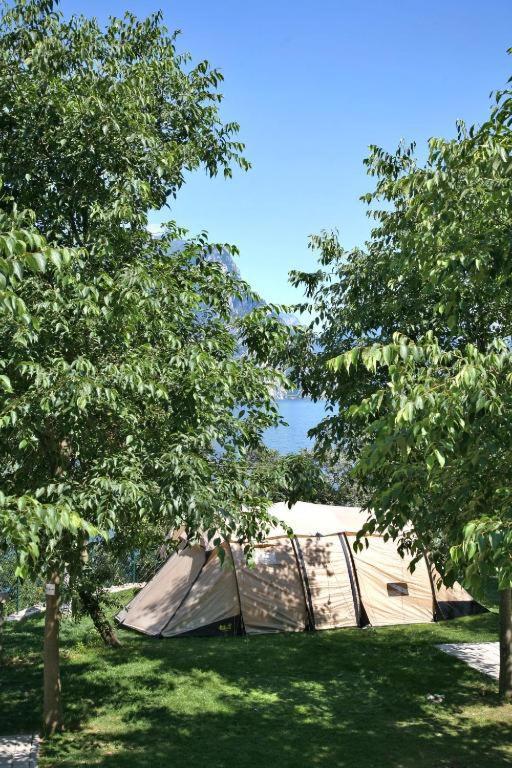 Camping Alpino - Nature Village Malcesine Eksteriør billede