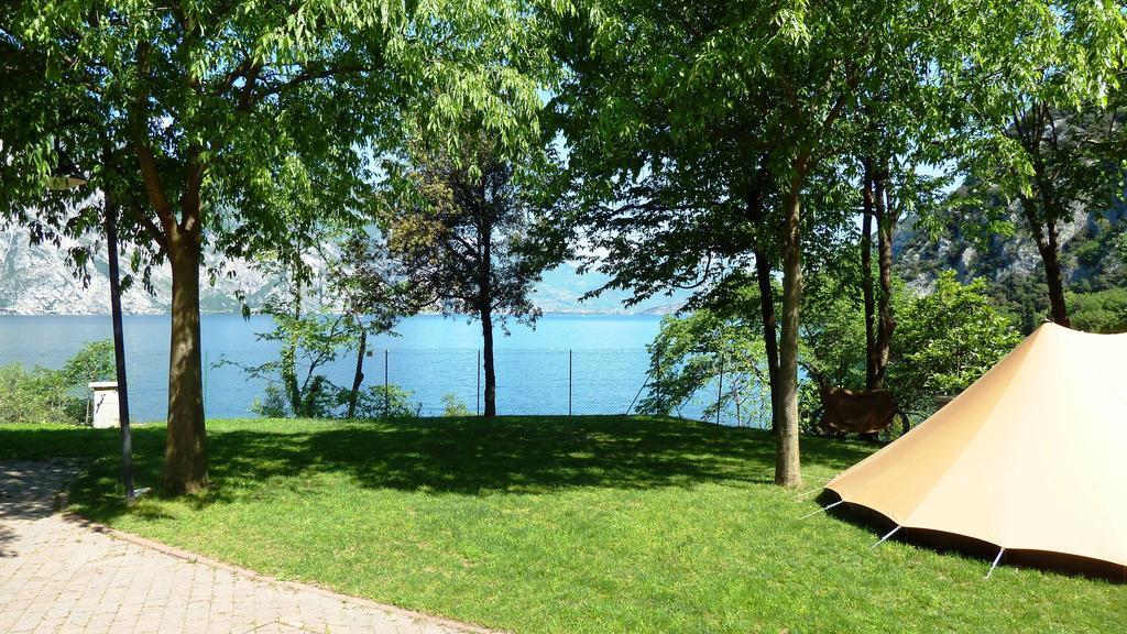 Camping Alpino - Nature Village Malcesine Eksteriør billede
